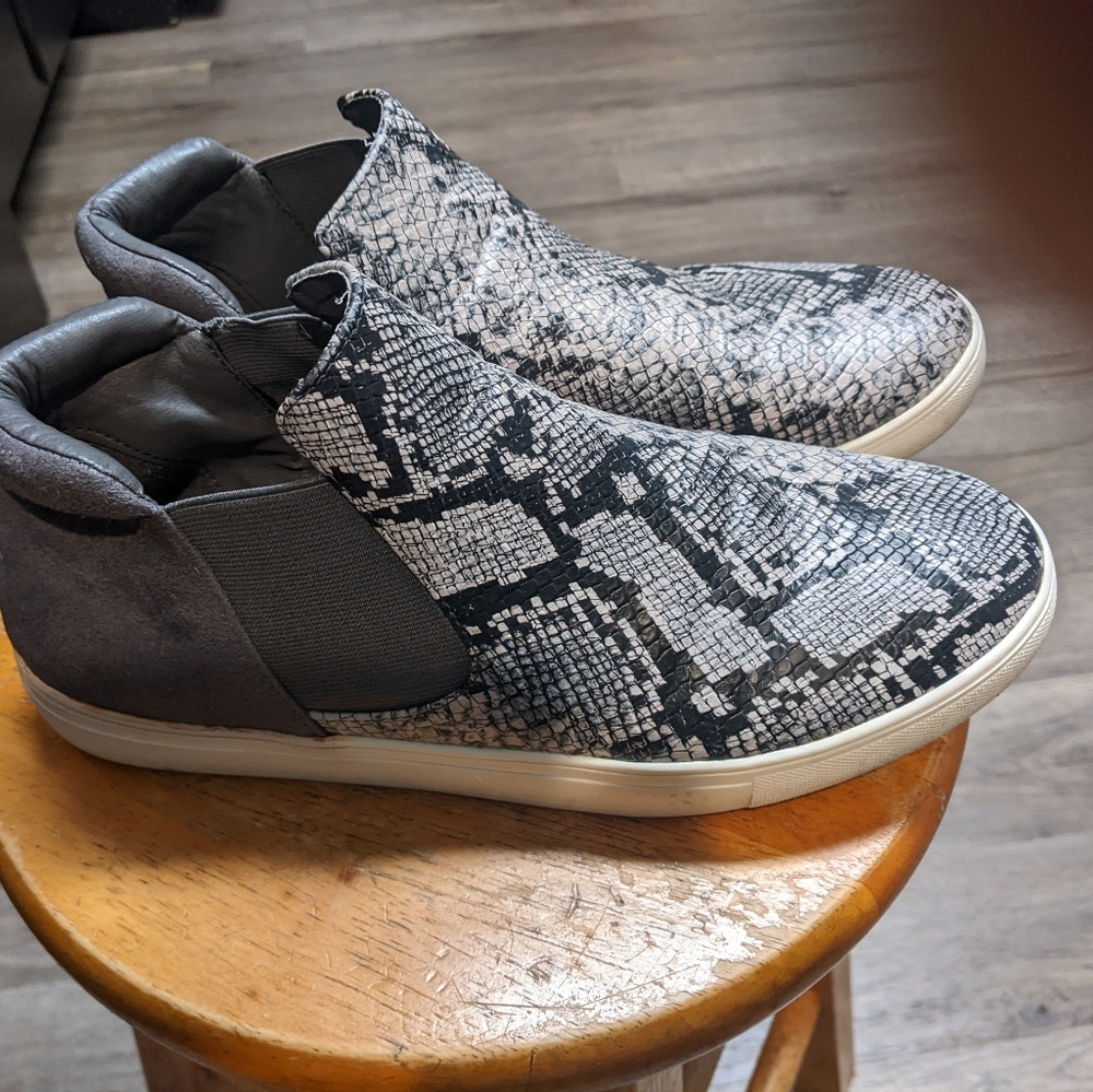 Spencer snakeskin sneakers